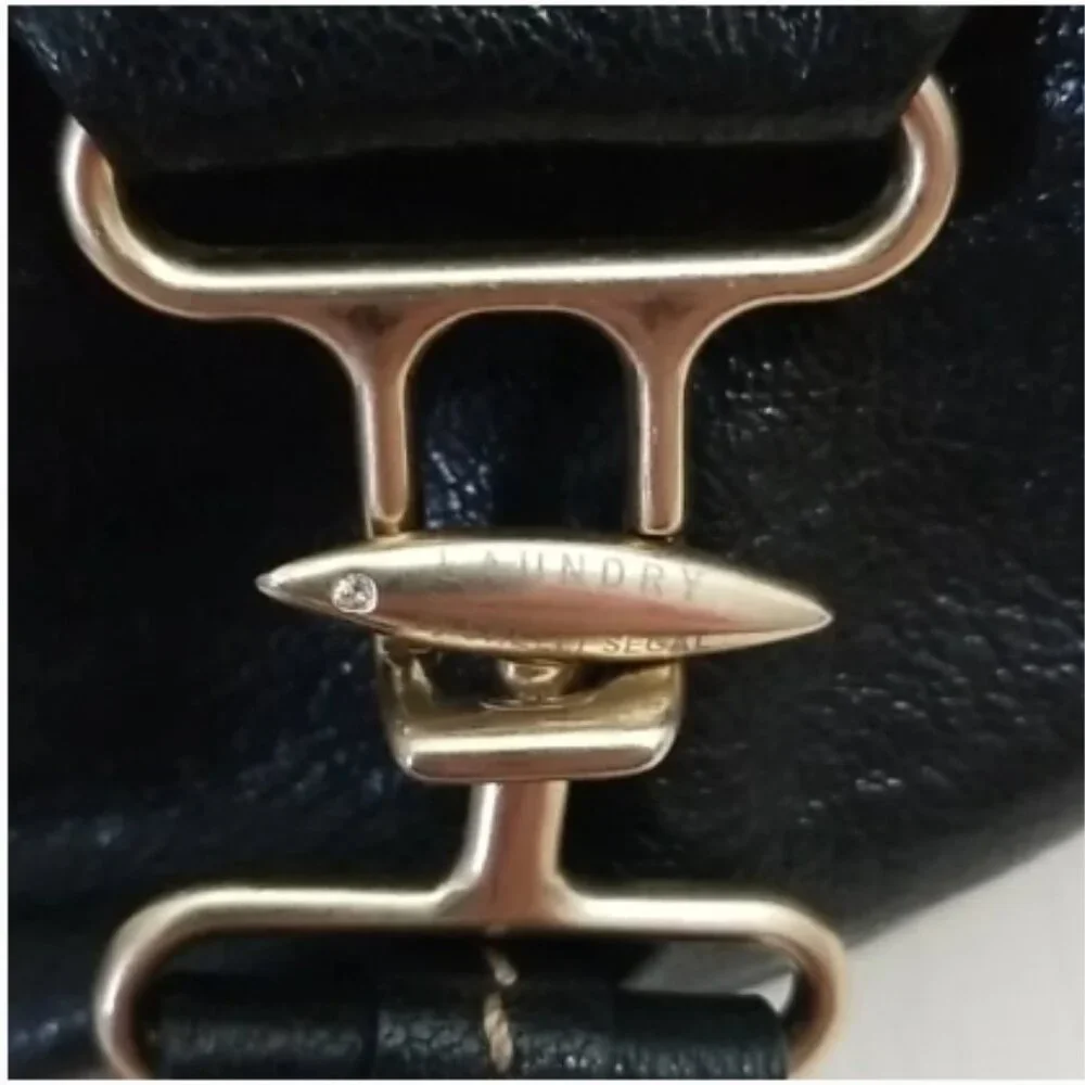 Laundry by Shelli Segal LEATHER SATCHEL